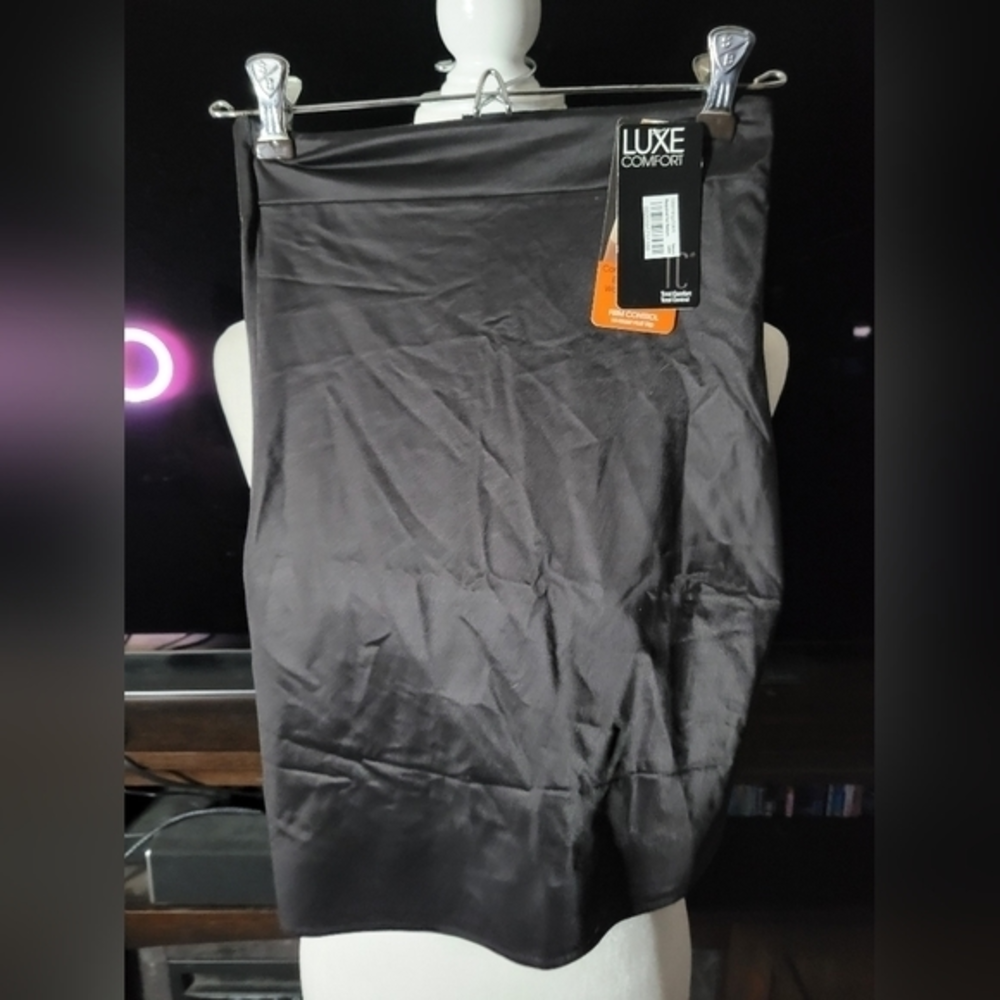 Bloomingdale's Total Comfort‎ shapewear size Large NWT